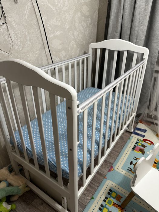 Детская кроватка