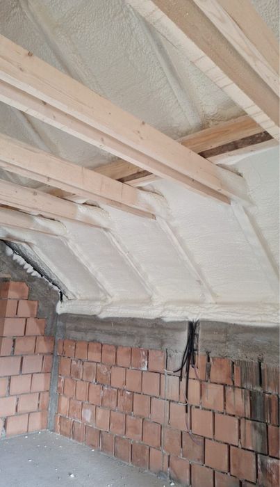 Izolatii cu spuma poliuretanica izolatie cu spuma poliuretanica