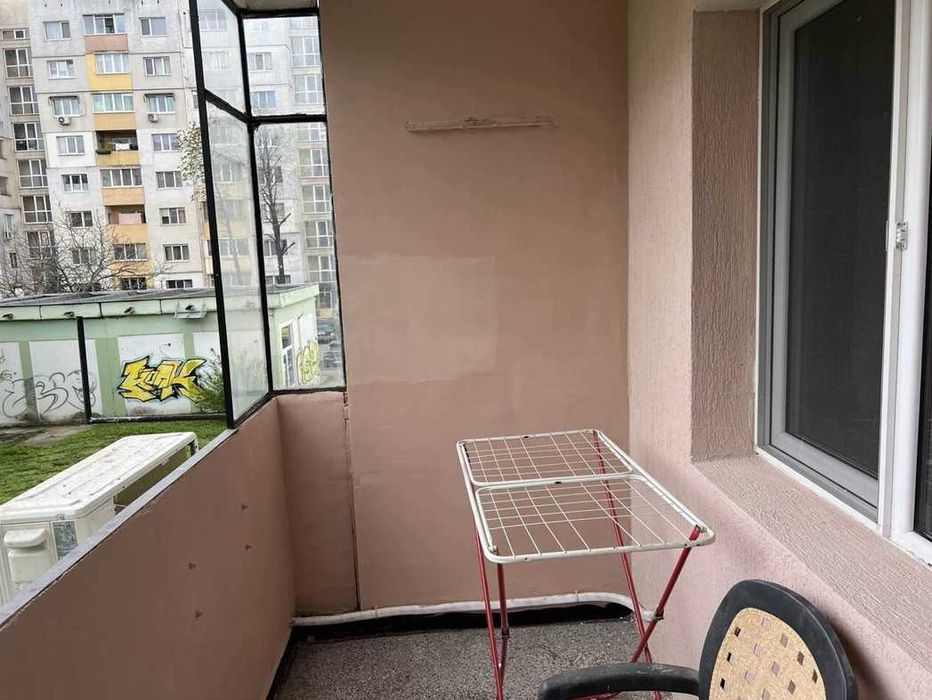 Тристаен ап. под наем в кв. Дружба 2