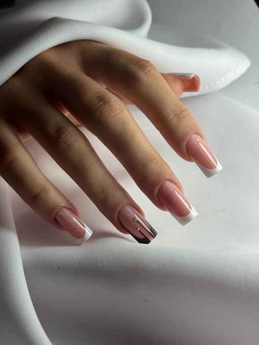 Aplic unghii gel la domiciliu