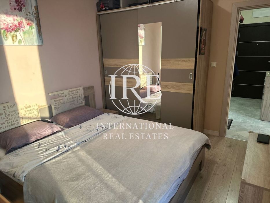 Продава се Двустаен апартамент в Варна, Победа - 72 кв.м за 2500 €/кв.м - Снимка #4