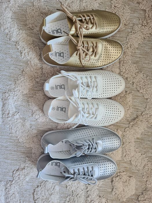 Дамски спортни обувки