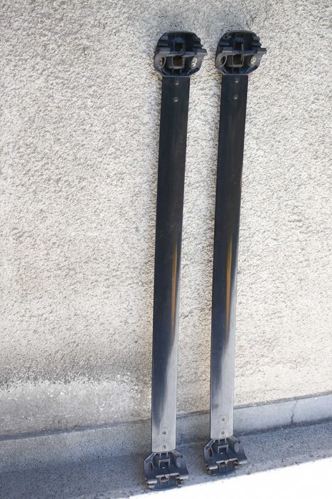 Греди за багажник на КИА Карнивал 2006-2011 г.-60 лв.