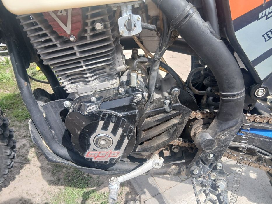 Продам эндуро 100000