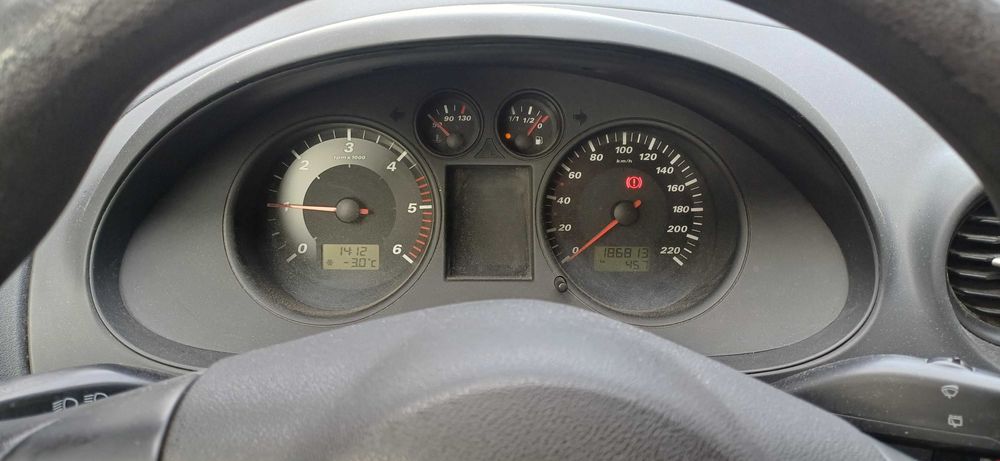 Vand Seat Ibiza 2005