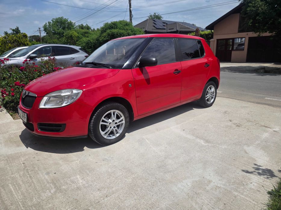 Skoda Fabia-  facelift 2009 -Provenienta Porsche RO  de catre Prim Proprietar!150000km-Pret 1650E