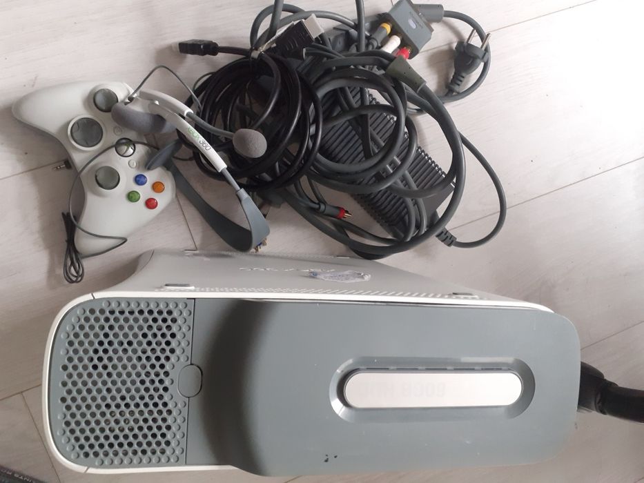 Vand joc retro in stare foarte buna