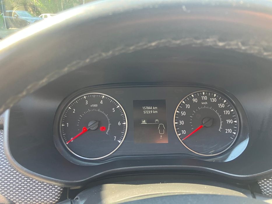 Logan 2022 benzina 1 litru