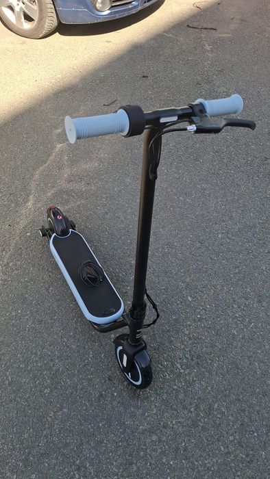Trotinetrică XSD100E Copii peste 6 aniOXELO
Trotinetă electrică XSD100E Copii peste 6 ani
Trotinetă ele