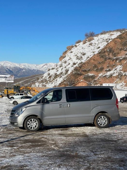 Hyundai Grand Starex 2012