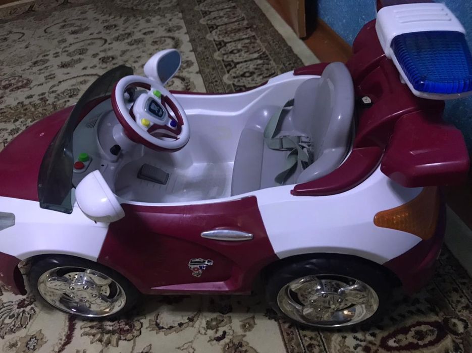 Продам детскую машину