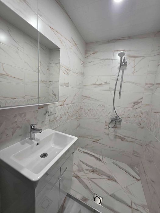 Просторен апартамент с три спални в кв.Каменни,гр. Хасково