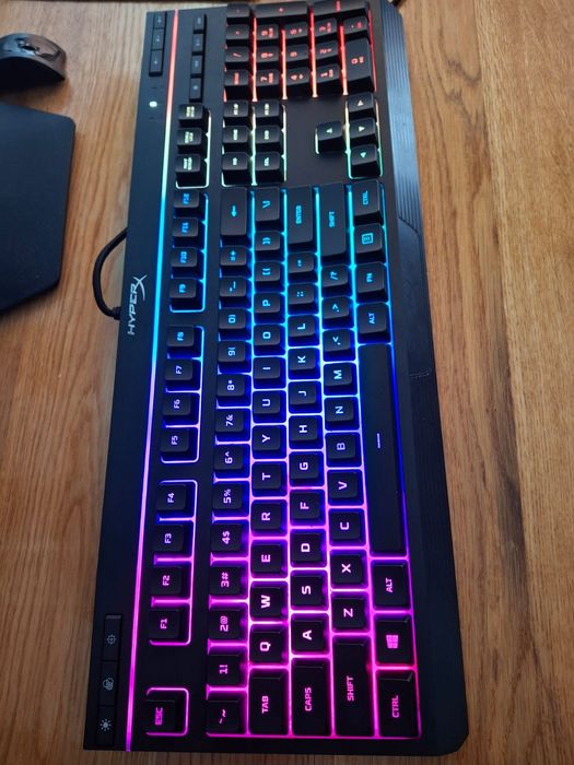 Tastatura de gaming HyperX