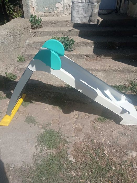 Количка Кангуро Сара и Детска пързалка