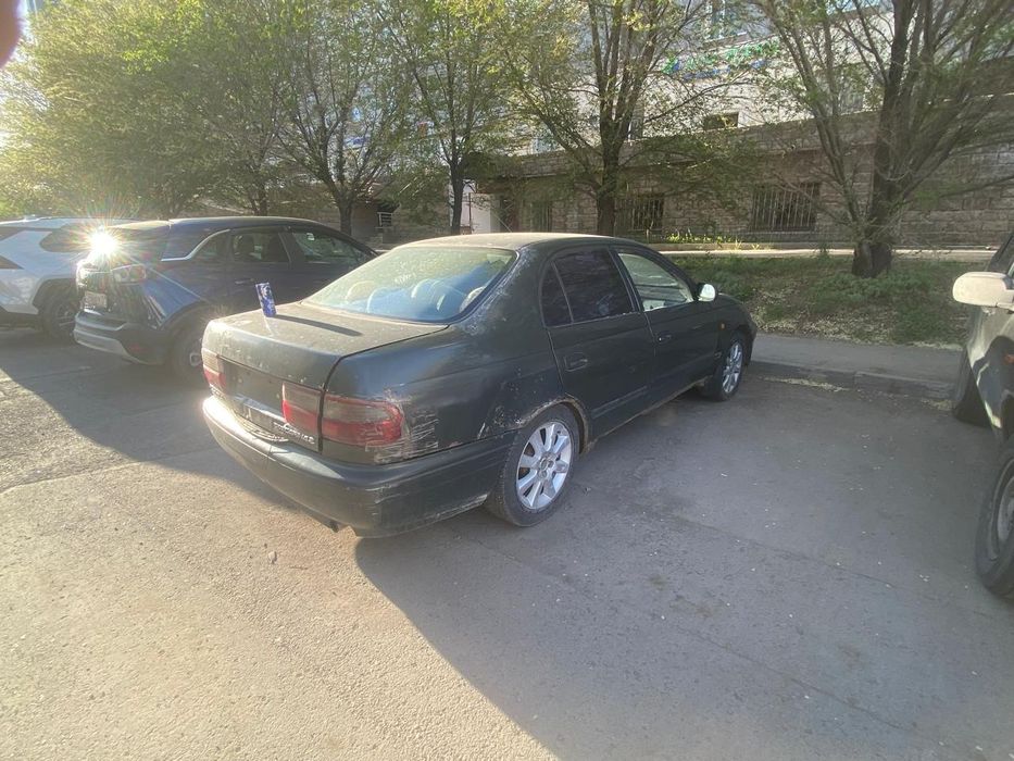 Тайота карина е сатылады срочно