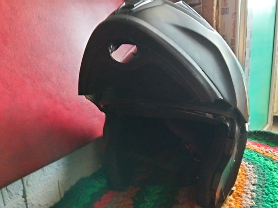 Продам шлем мотоциклетныйиклетный