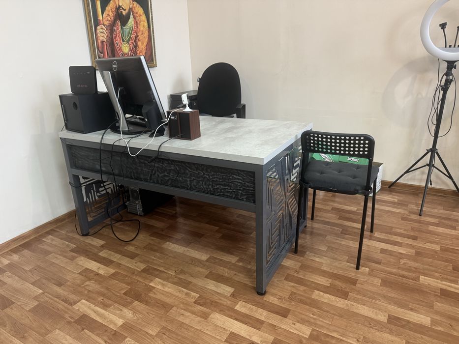 Продам письменный стол