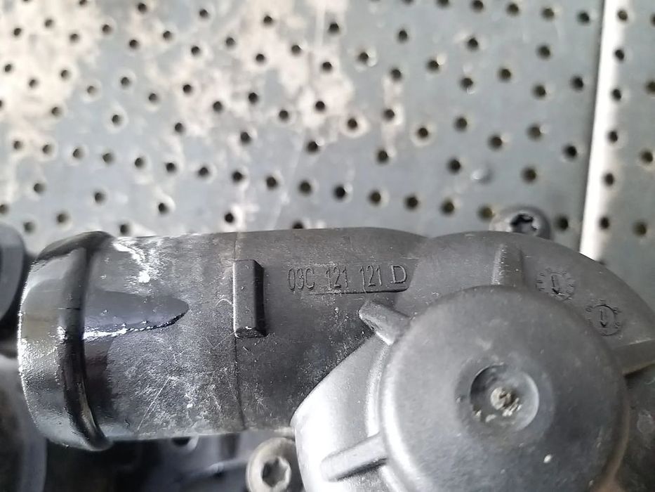 Corp carcasa termostat 1.4 tsi vw golf 5 1k 03c121121d