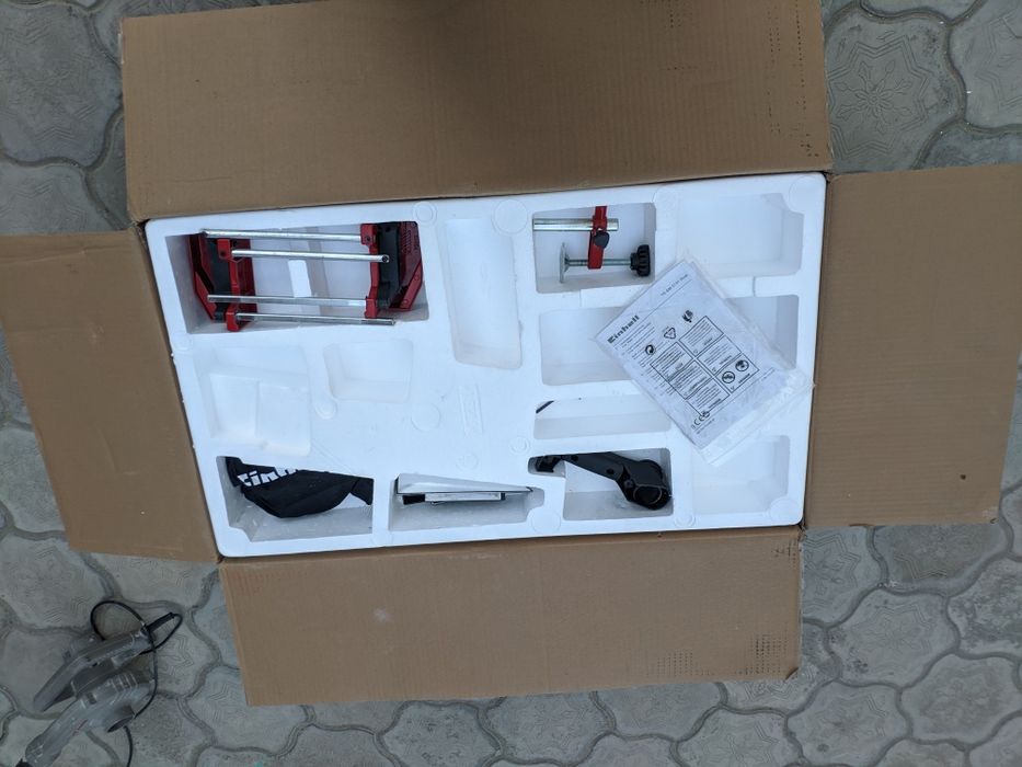 Продам торцовочную пилу(торцовка)