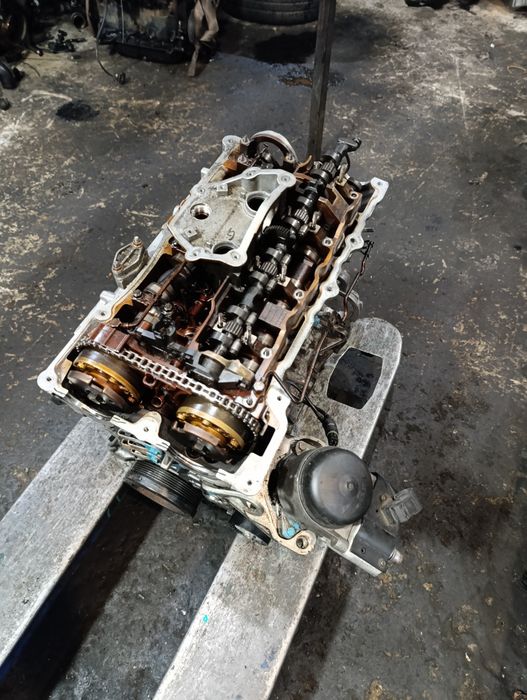 Двигатель на BMW E46 N42 под ремонт