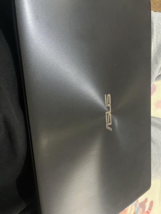 Продам Ноутбук Asus i7