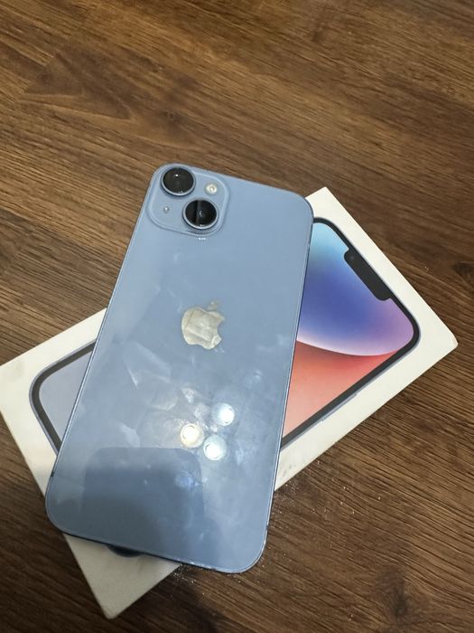 Продам Iphone 14