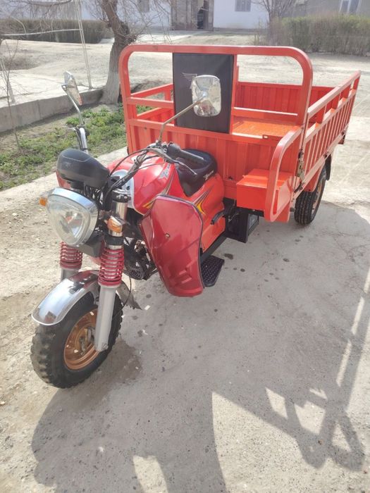 Mototsikl Lochin LC 200cc