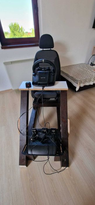 Racing RIG pentru gaming, Logitech G920 Volan si pedale