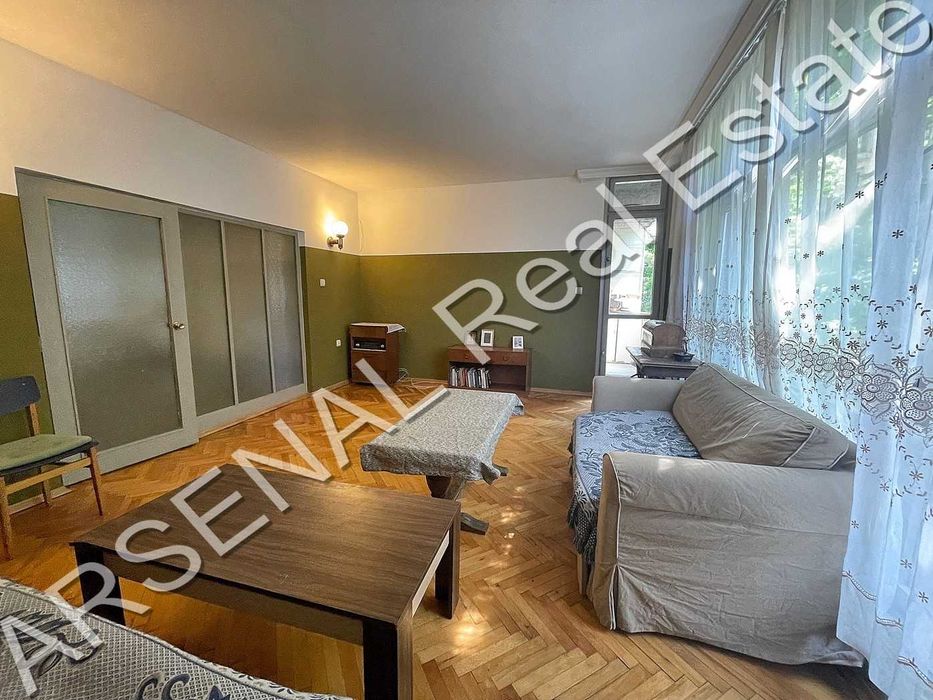 Дава се под наем Тристаен апартамент в София, Оборище - 100 кв.м за 628.32 € - Снимка #9