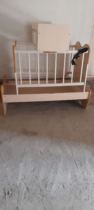 Детский кровать в хорошем состоянии