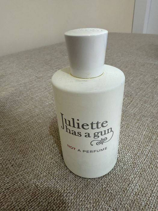 Парфюм оригинал, коробки нет!