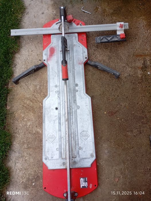 Mașină de tăiat gresie Rubi TP102S lungimea maximă de taiere e de 102