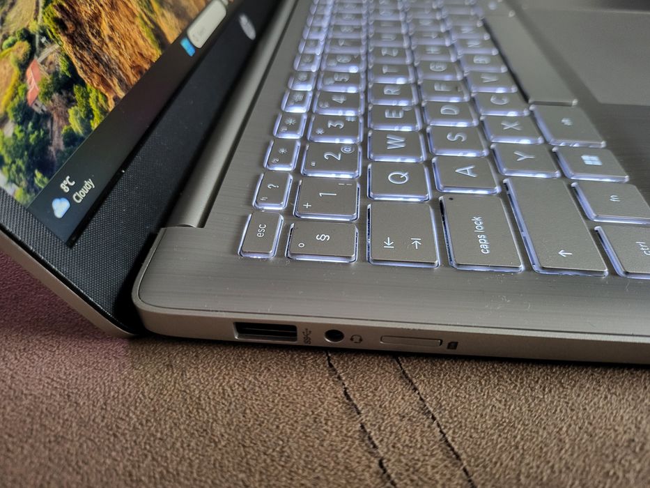 HP 4G LTE Laptop 14 инча отличен