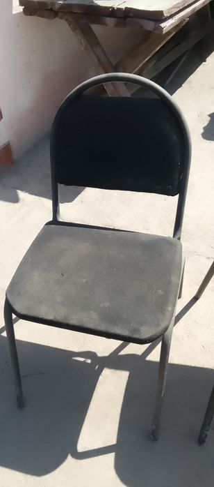 Срочно продам стулья