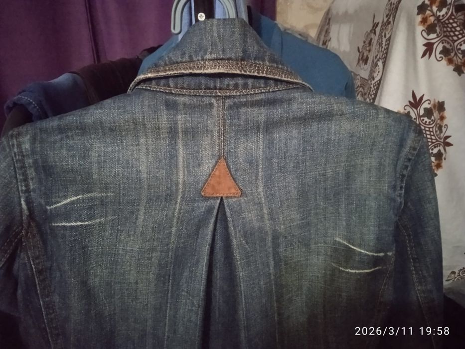 Фирменная джинсовка