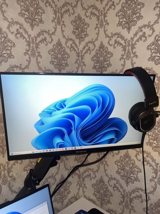 Монитор Срочна продам