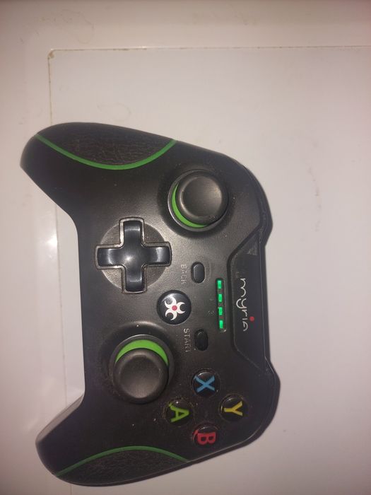 Maneta wireless pentru pc (calculator) sau laptop gaming