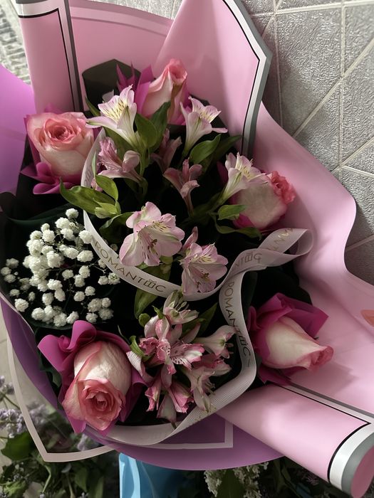 Букет цветов розы