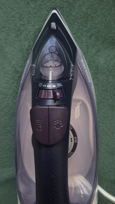 Fier de călcat Philips GC3584/30