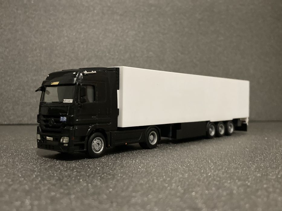 Камиончета Herpa 1:87 Mercedes Actros