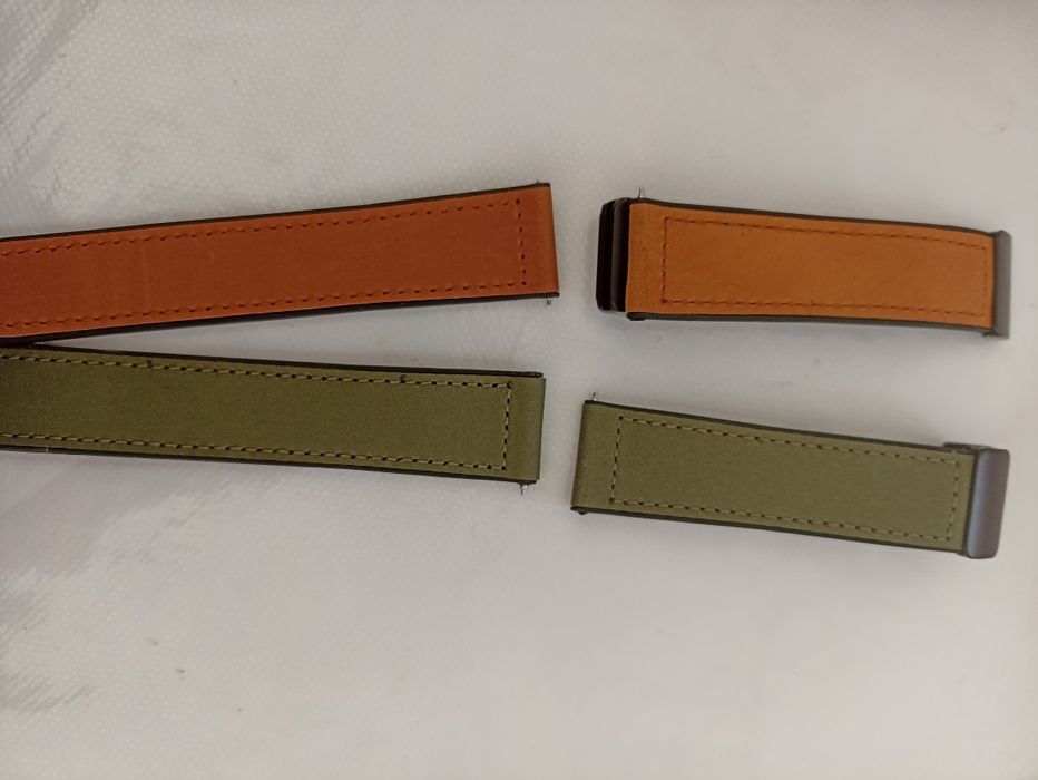 Ремешки на часы по 2500 каждый