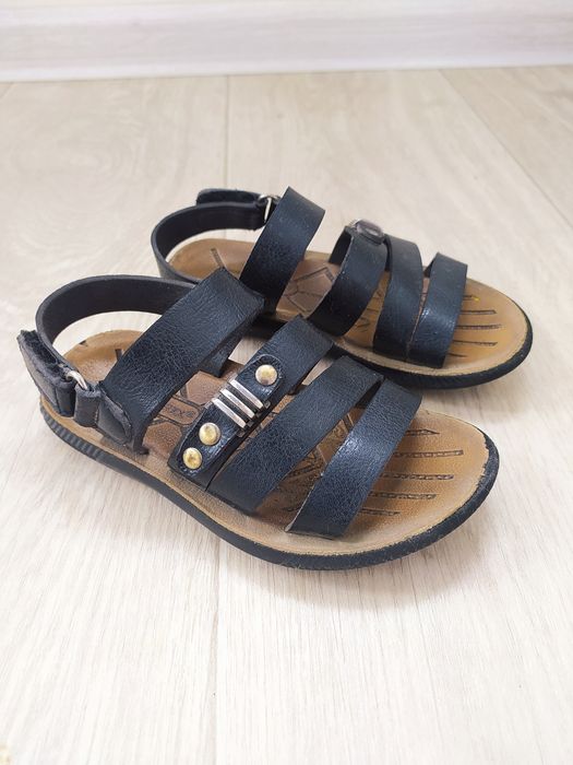 Кожаные сандалии 25-го размера