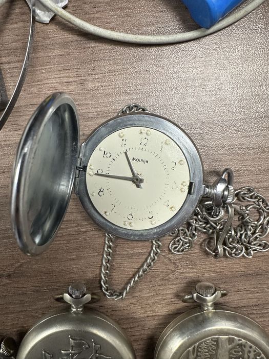 Джобни часовници молния