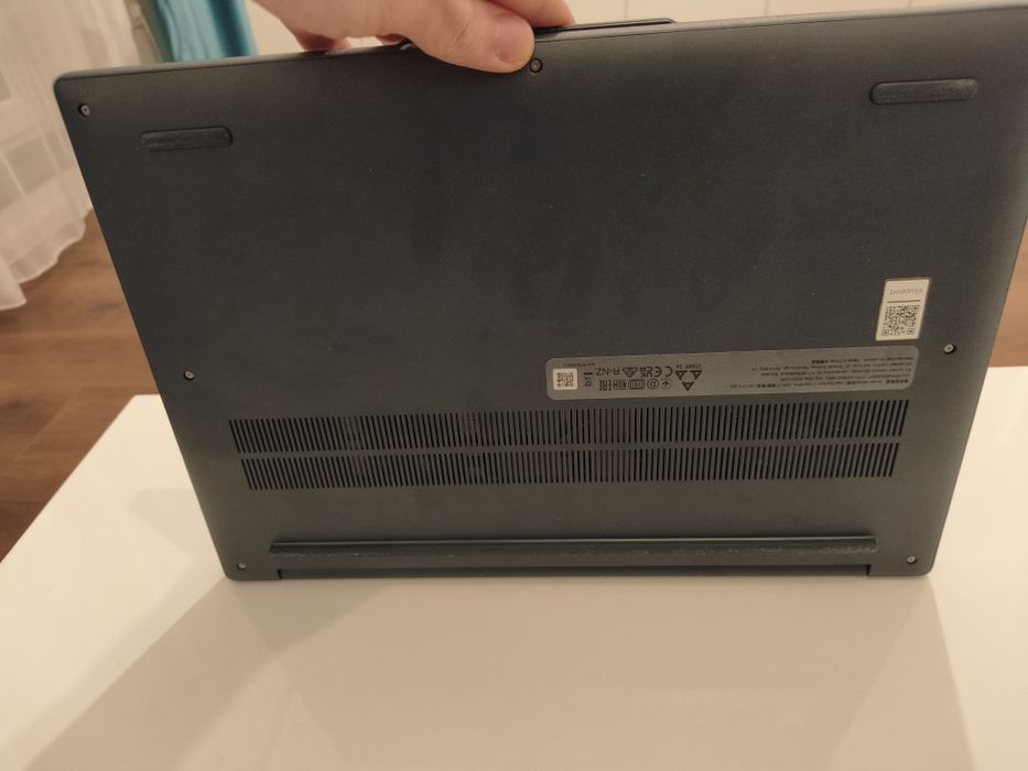 Laptop LENOVO IdeaPad Slim 3 16AHP10 Cu Garantie