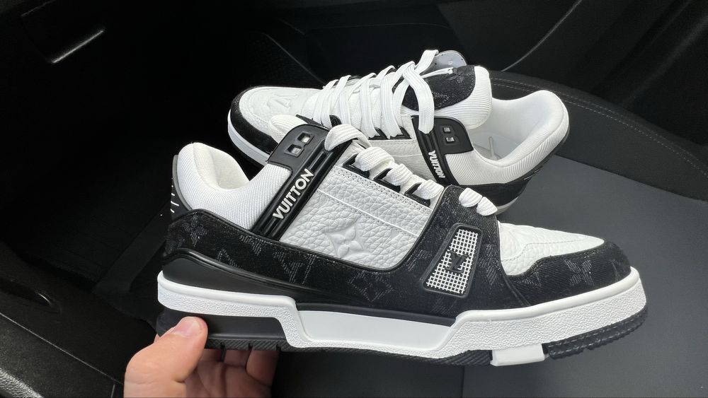 LV Trainer Sneaker