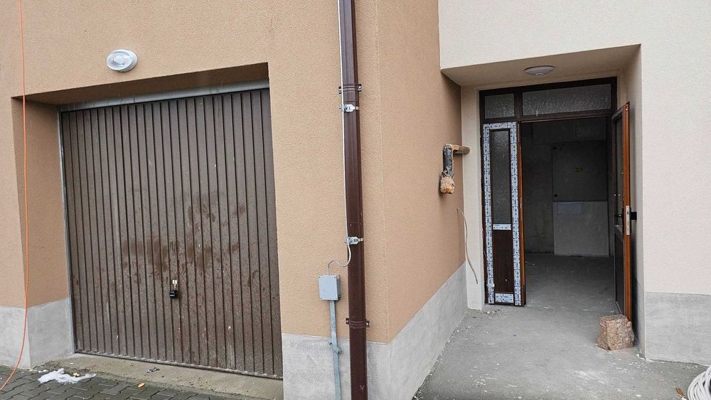 Продава се Двустаен апартамент в Пловдив, Остромила - 70 кв.м за 2000 €/кв.м - Снимка #14