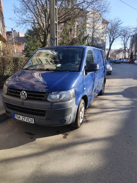 Vând sau schimb Volkswagen T5 an 2011