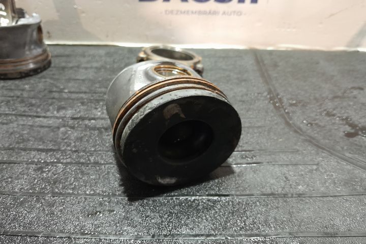 Piston motor cu biela 2.0 BRD 2.0 BRD Audi A4 B7