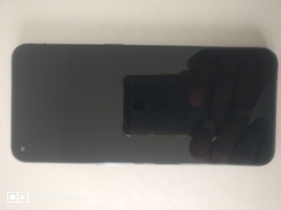 Продам телефон OnePlus