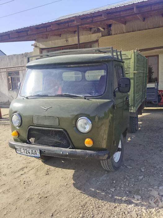 Uaz sotiladi 1985